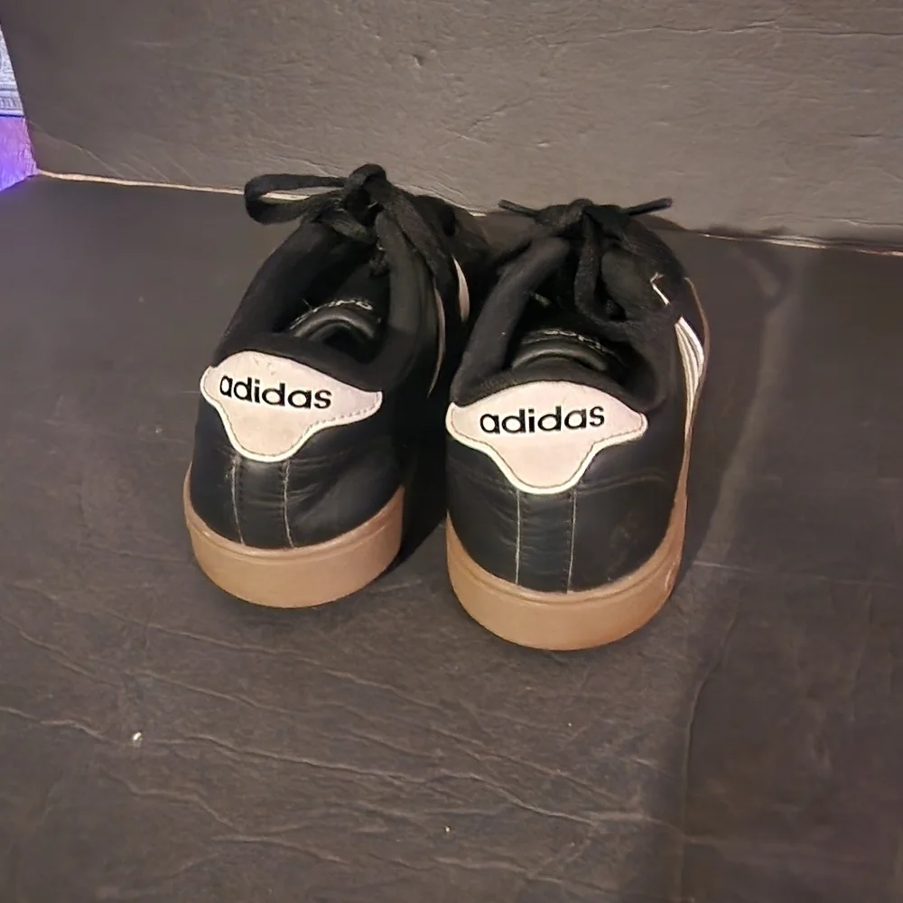 Adidas Baseline Youth Shoes Size 6 Black/White Gum